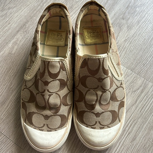 Coach Slip Ons - Picture 2 of 7